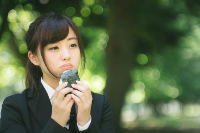 食事制限ダイエット中はイライラしやすい
